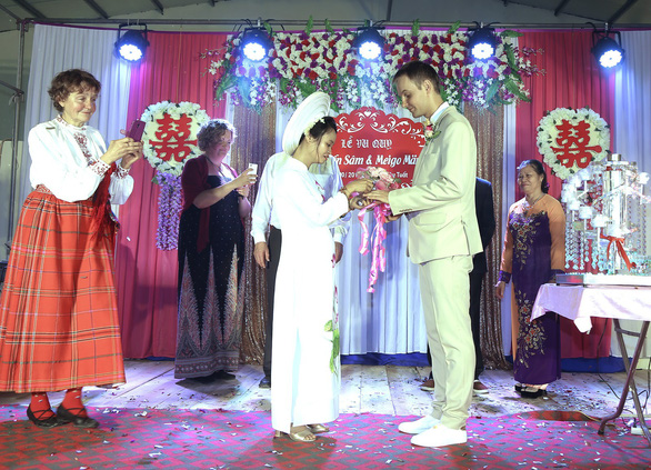 Traveling around the world, Estonia man found his “half’’ in Vietnam